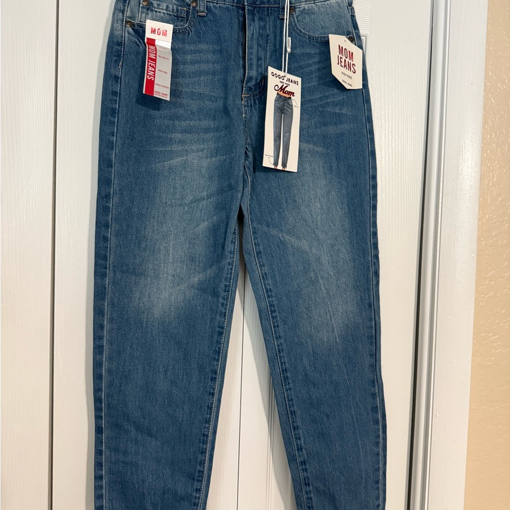 NWT GOGO High Rise Mom Jeans Size 3